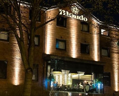 Mondo Hotel Коутбридж Екстериор снимка